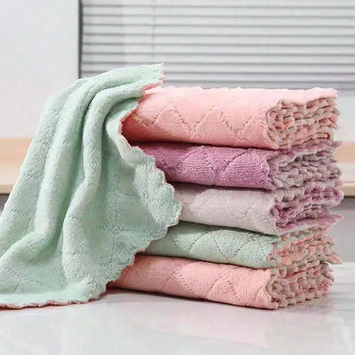 1/6/12/24pcs Thickened Double-Sided 27*16cm Coral Fleece Non-Shedding Kitchen & Home Cleaning Dishwashing Cloth, Reusable