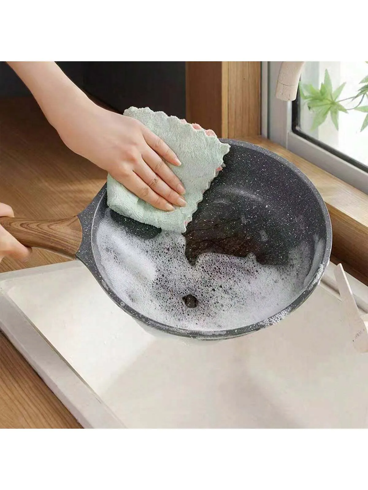 1/6/12/24pcs Thickened Double-Sided 27*16cm Coral Fleece Non-Shedding Kitchen & Home Cleaning Dishwashing Cloth, Reusable