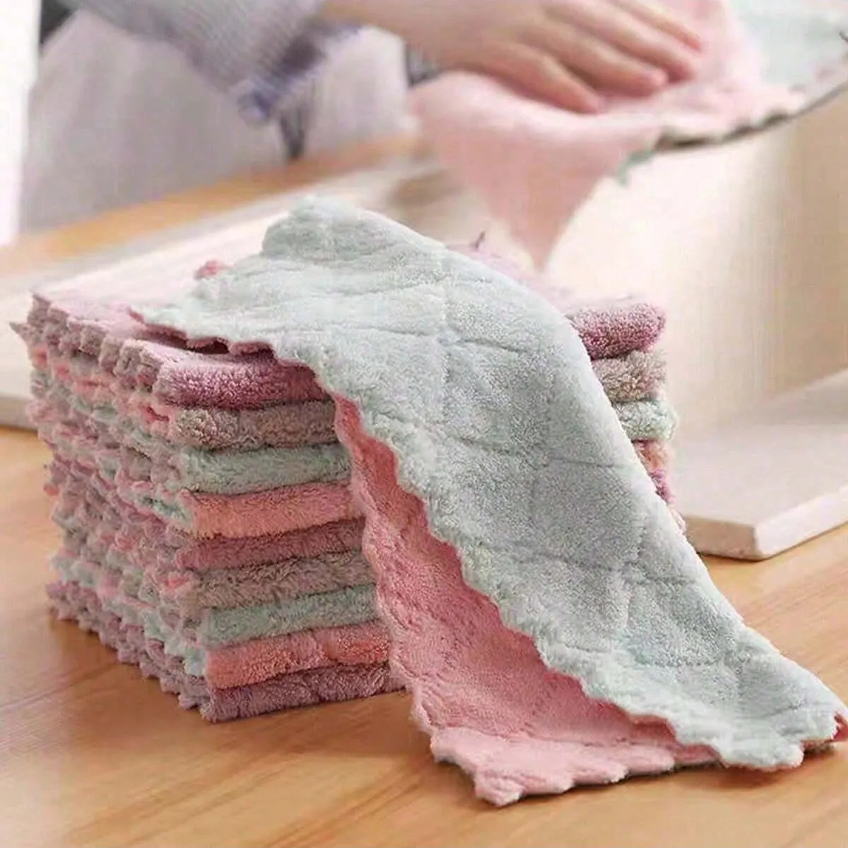 1/6/12/24pcs Thickened Double-Sided 27*16cm Coral Fleece Non-Shedding Kitchen & Home Cleaning Dishwashing Cloth, Reusable