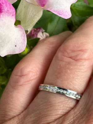 18ct white gold 0.41ct diamond channel set full eternity ring