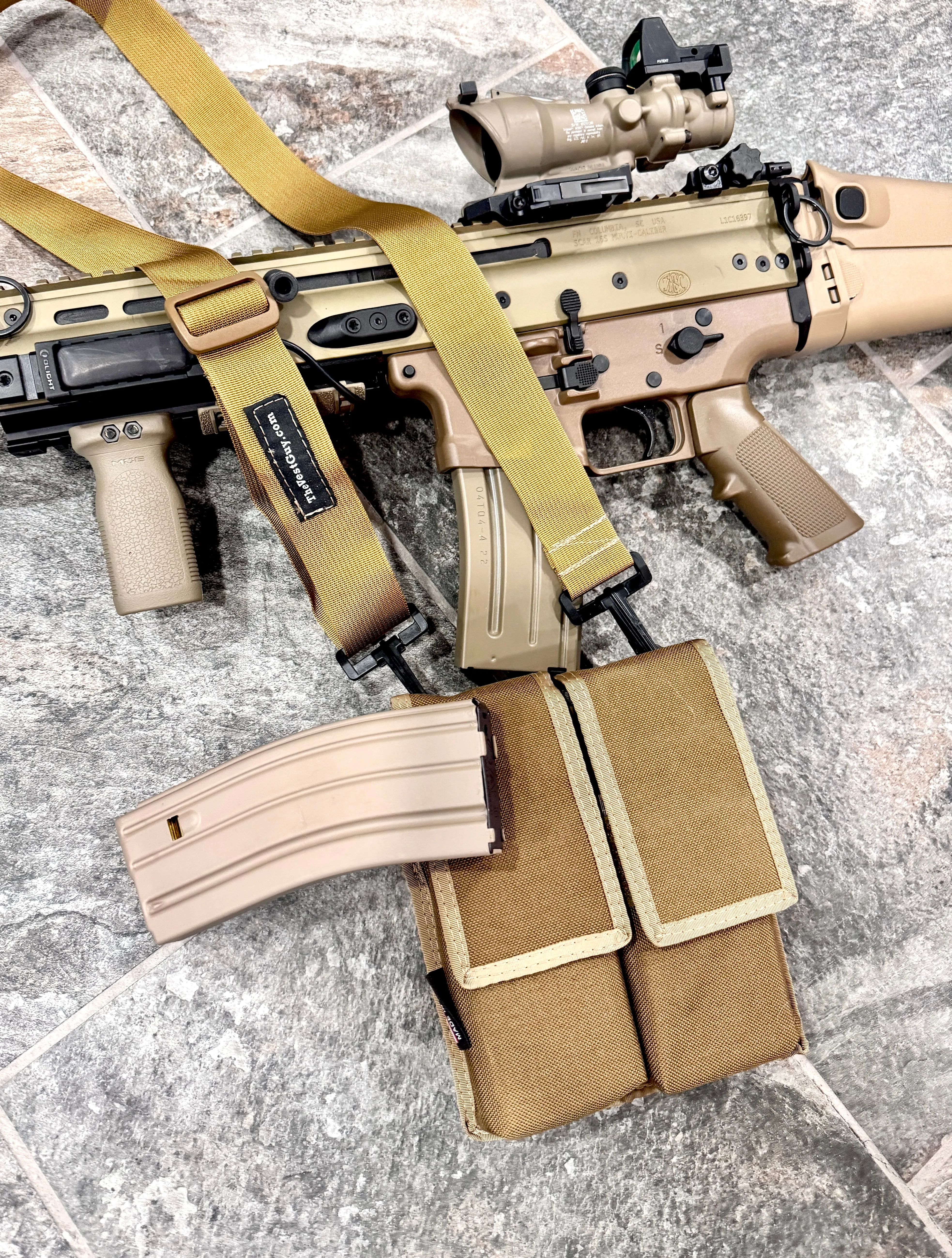 AR15 - SCAR  Shoulder Sling QUAD Mag Pouch. 4 Pack