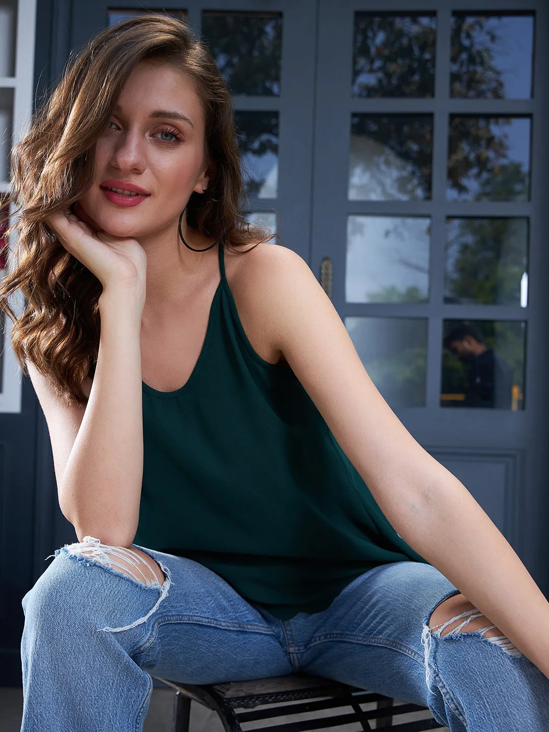 Berrylush Women Solid Green Round Neck Sleeveless Overlap Back Crepe Scallop Hem Cropped Top