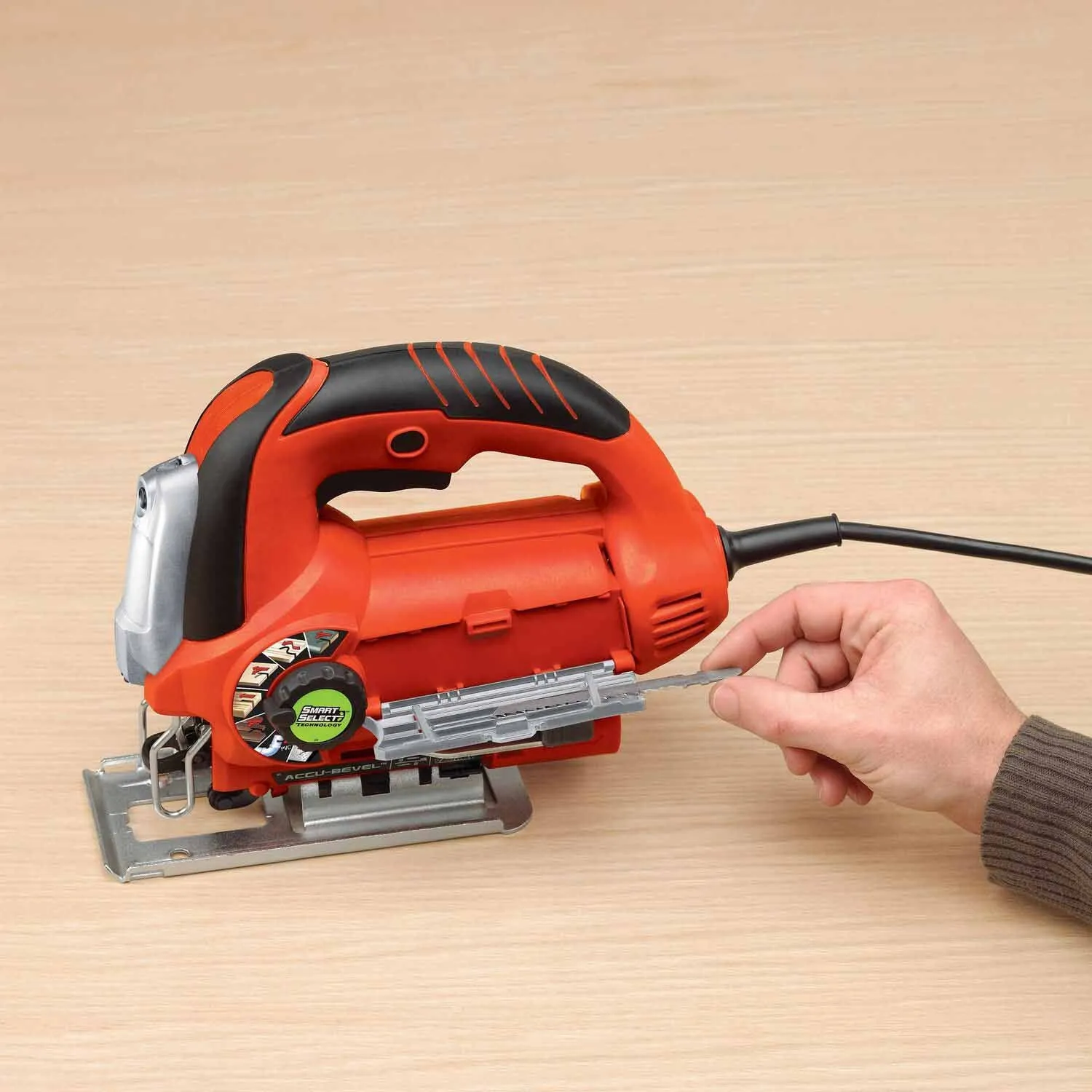 Black & Decker JS670V Line Finder Orbital Jigsaw with Smart Select Technology