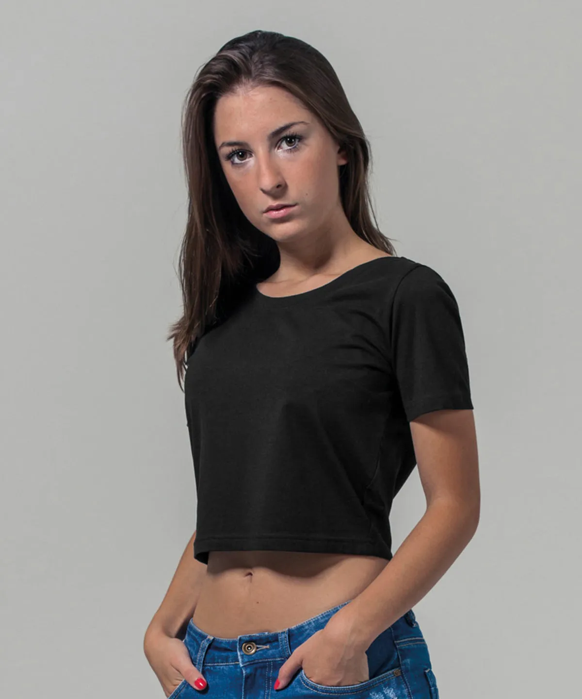 Black - Women's cropped tee