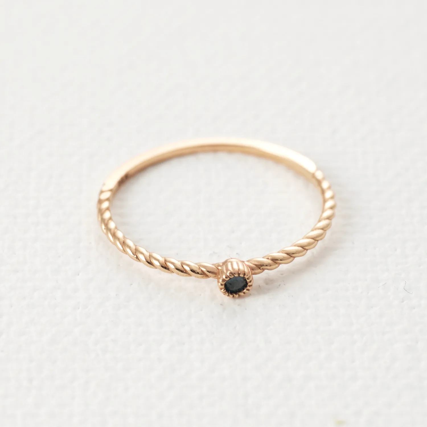 Blue diamond twirled band Ring - 14K/ 18K Gold