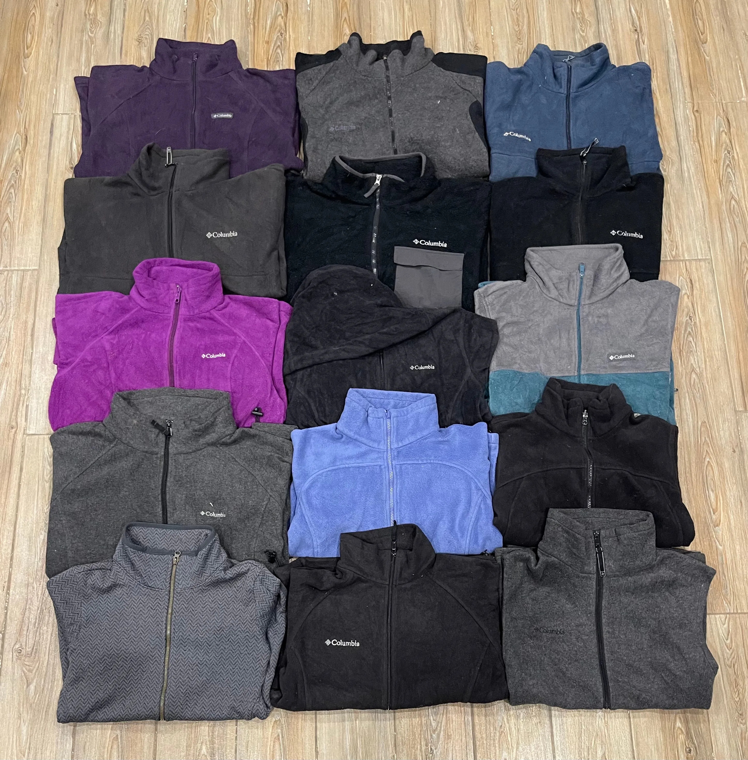Branded Columbia Fleece - 10 Pieces