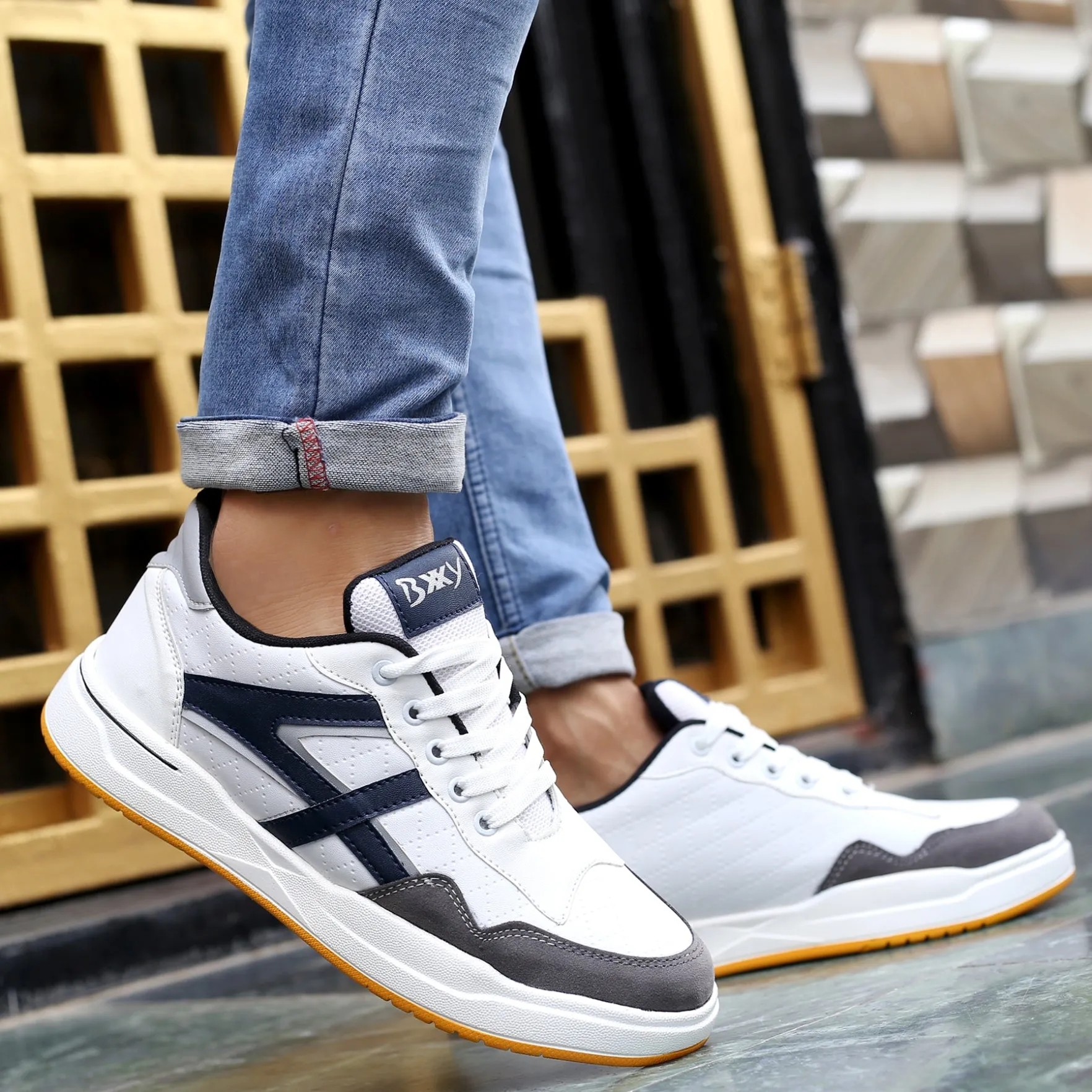 Bxxy's Fashionable Lace-up Shoes for all Seasons
