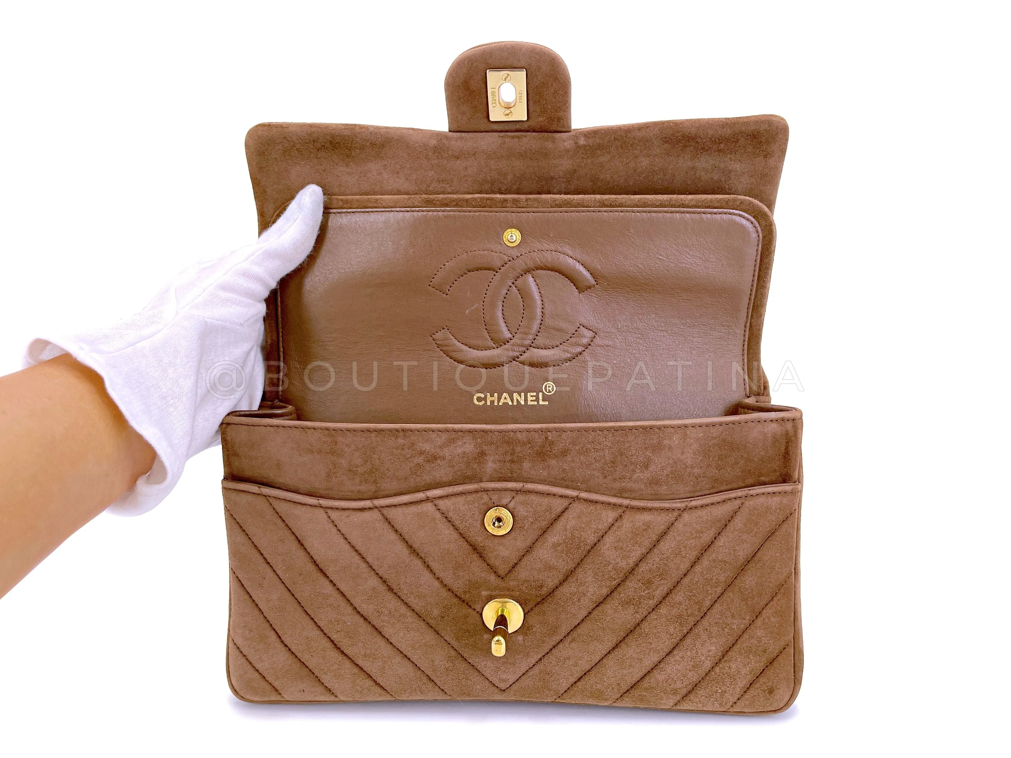 Chanel 1990 Vintage Suede Taupe Chevron Medium Flap Bag 24k GHW