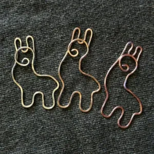 Charm & Secure: Adorable Handcrafted Alpaca Shawl Pin (Copper, Bronze, Nickel)