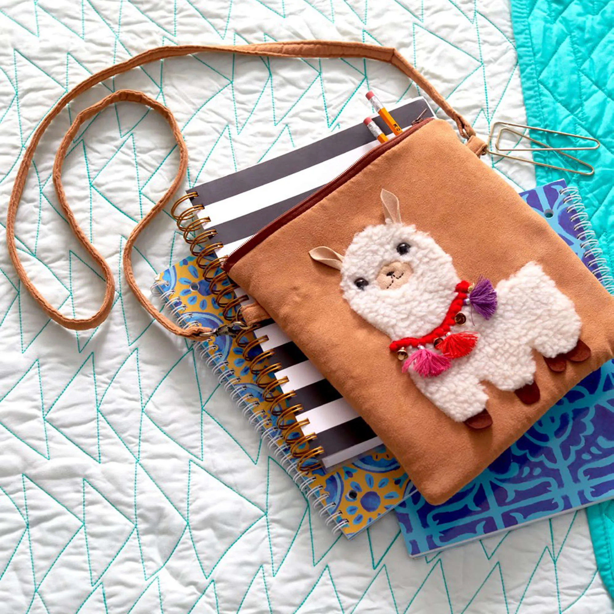 Coats & Clark Sewing Little Llama Bag