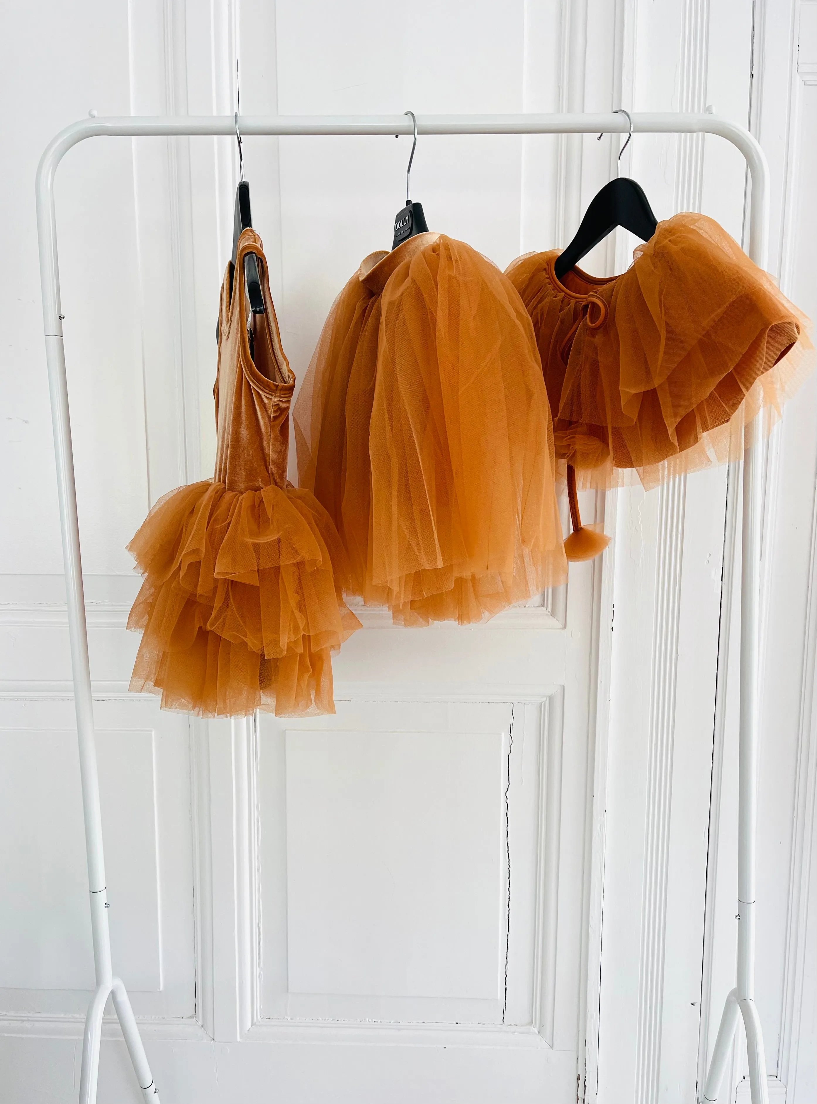 DOLLY TULLE CAPE  caramel