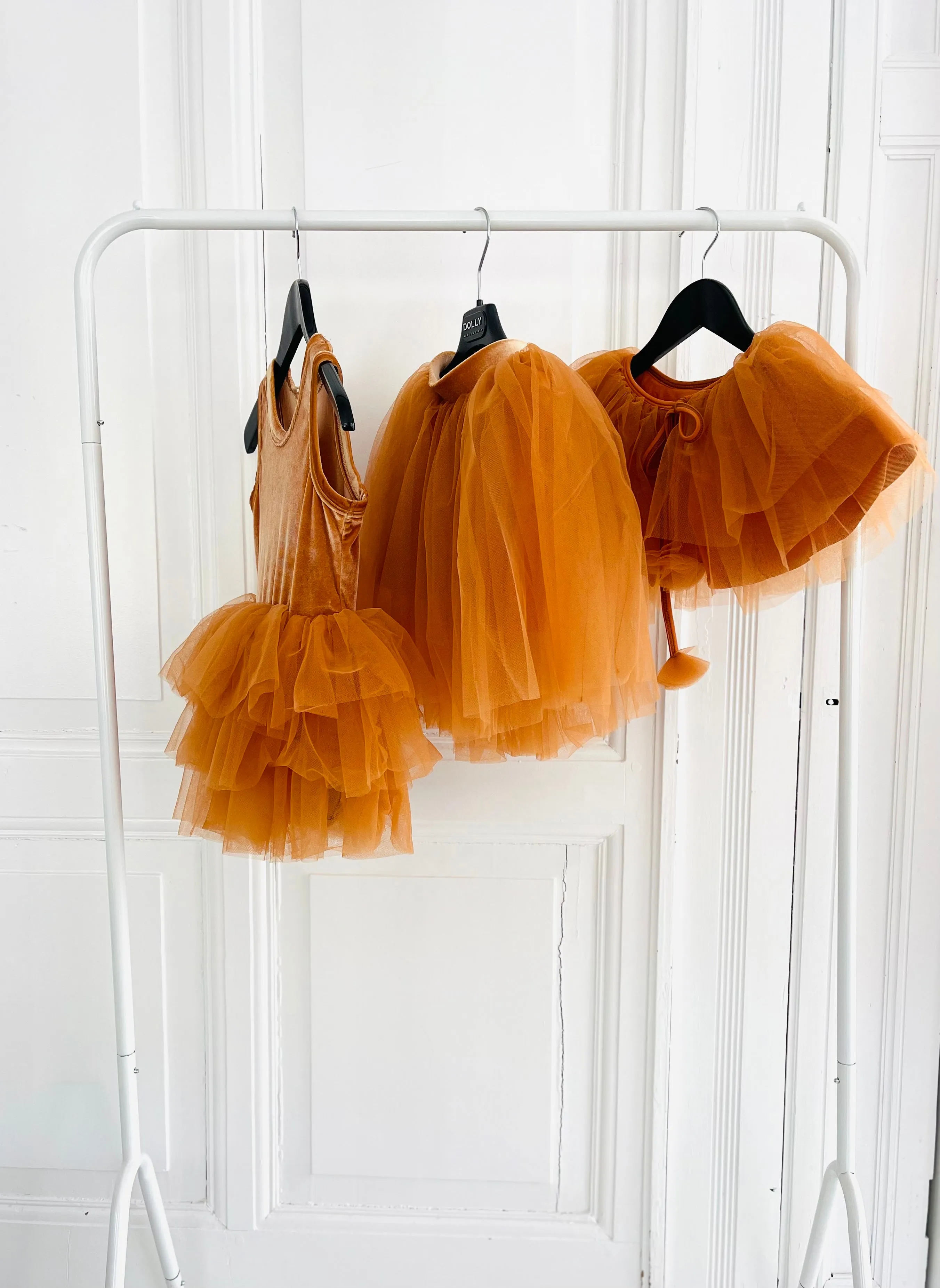 DOLLY TULLE CAPE  caramel