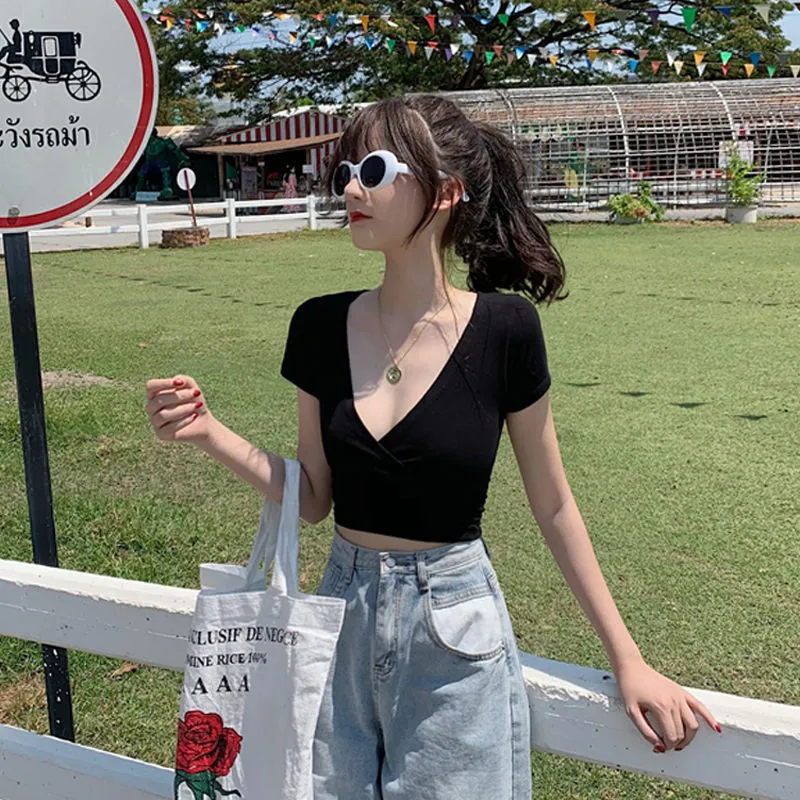 DUNNMALL American Retro Floral Cross V-neck Slim Fit Short Midriff-Baring Short-Sleeved T-shirt Women's Top  Summer New Fashion