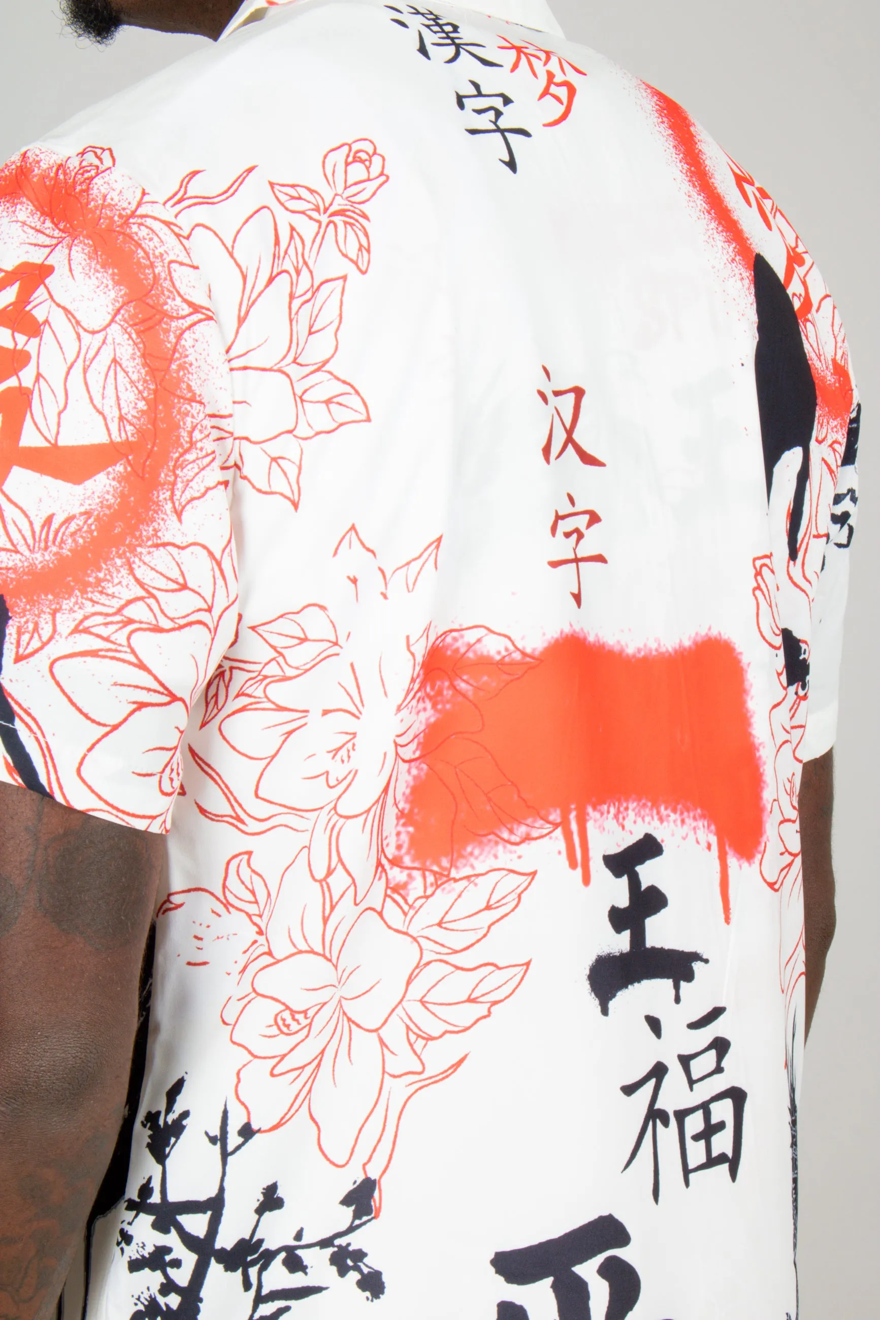 Graffiti Dragon Print Short Sleeve Shirt in White