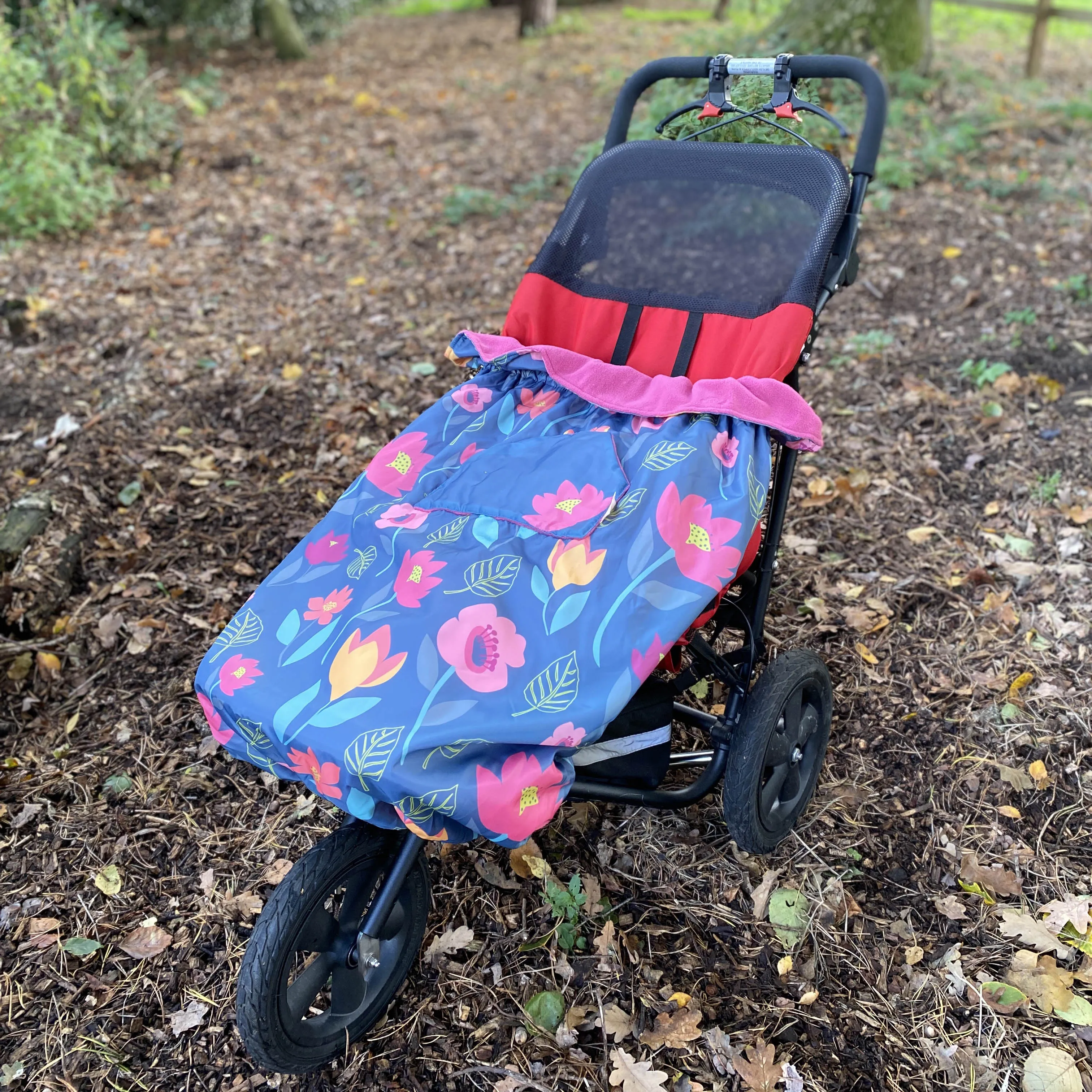 Kids Fleece-Lined Wheelchair Cosy - MULTICOLOUR FLORAL