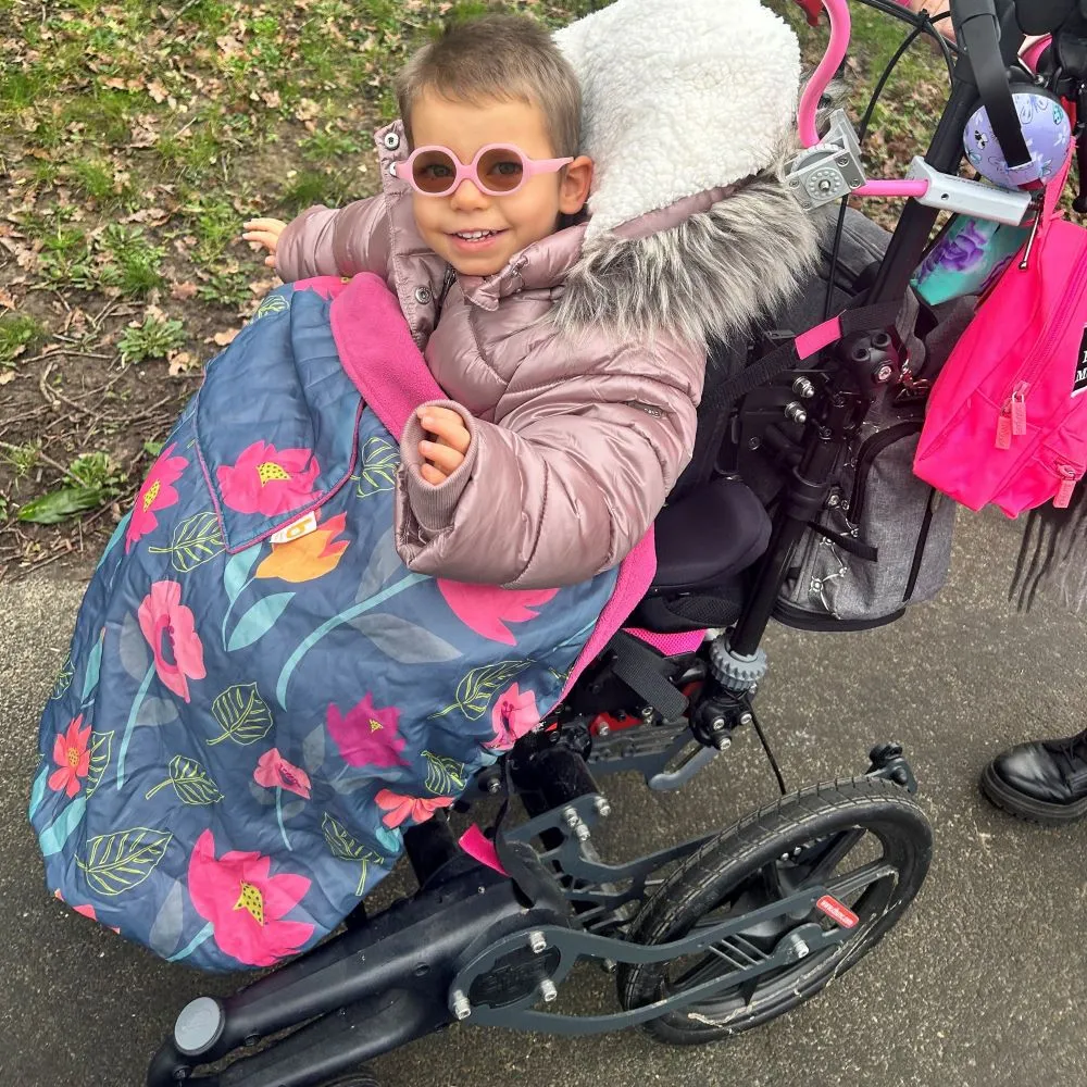 Kids Fleece-Lined Wheelchair Cosy - MULTICOLOUR FLORAL