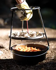 Lid Holder & Serving Stand
