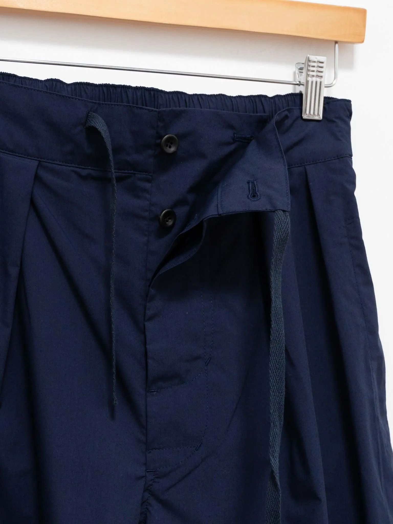 Lightweight Tucked Pants - Navy