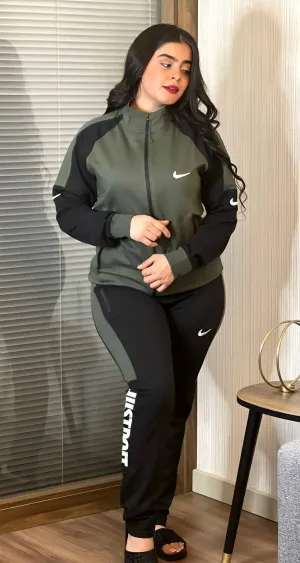Long Sleeved Front Zipper Hoodie & Jogger Pants Set