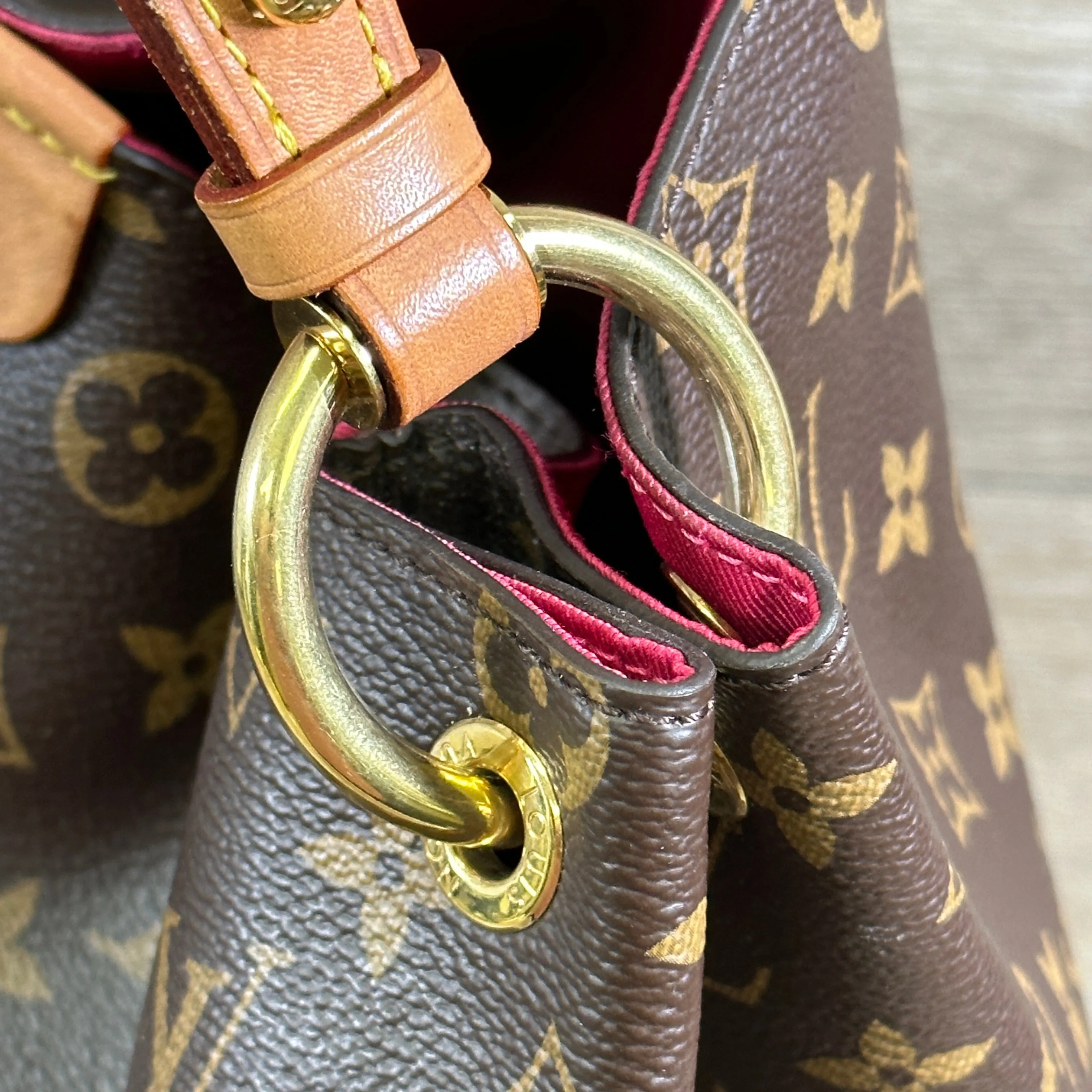 Louis Vuitton Graceful MM - Peony