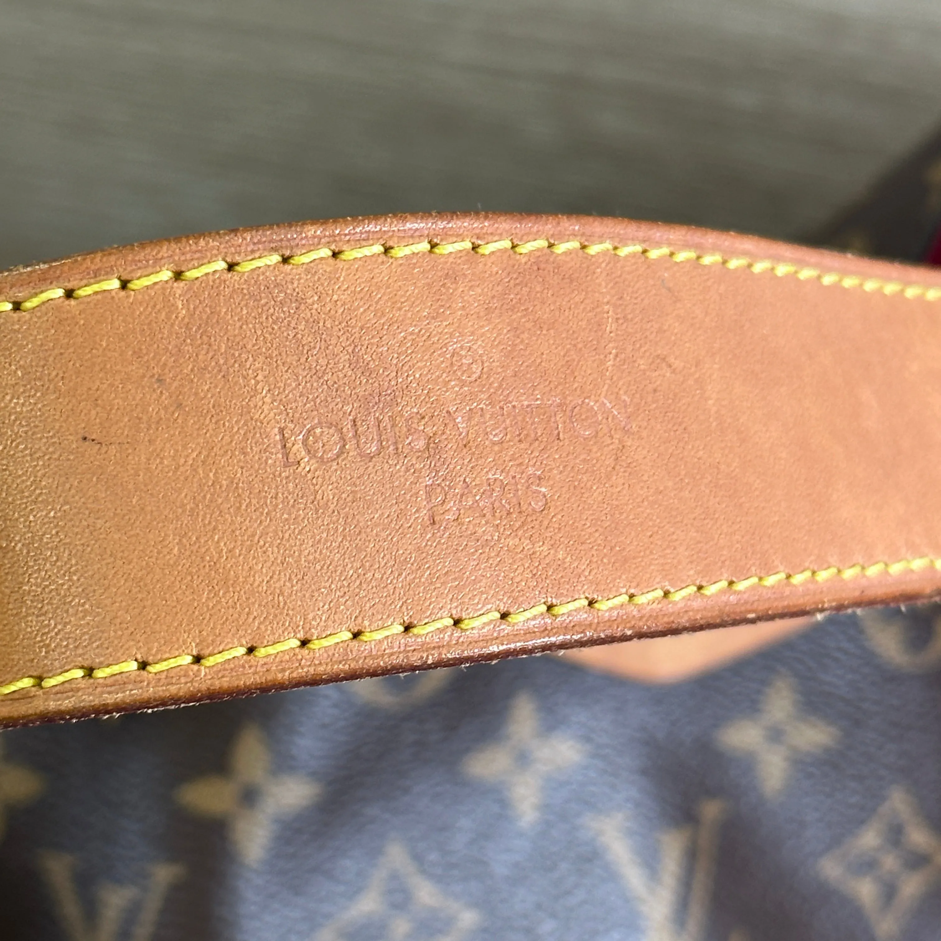 Louis Vuitton Graceful MM - Peony
