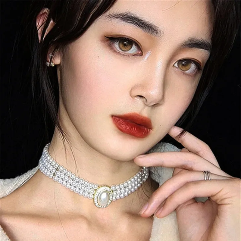 Lustrous Freshwater Three-Layer Rhinestone Pearl Beads Choker Necklaces