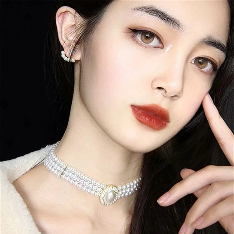 Lustrous Freshwater Three-Layer Rhinestone Pearl Beads Choker Necklaces