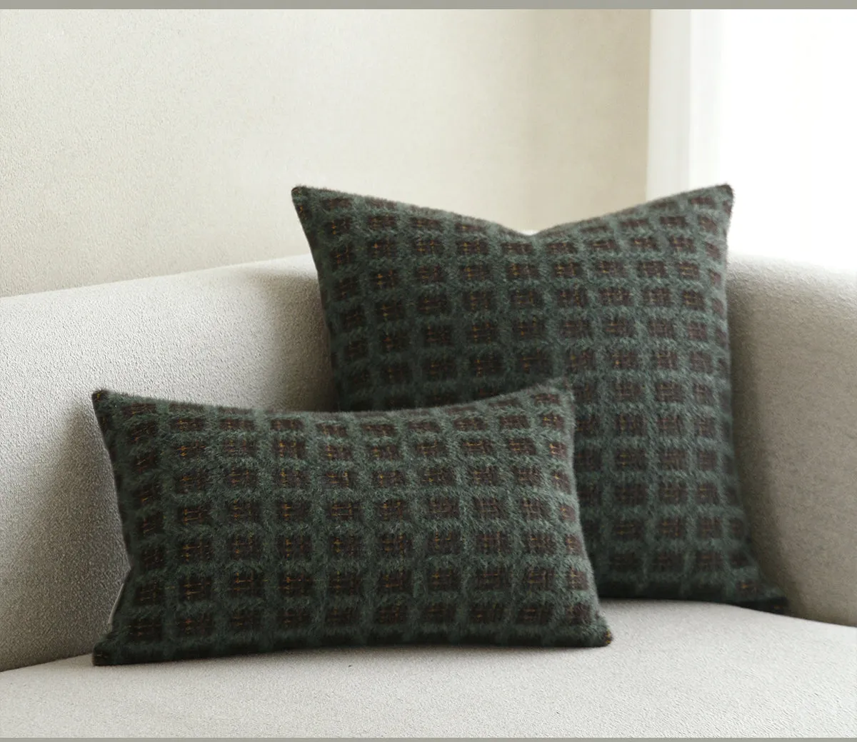 Luxurious Modern Pillow Set