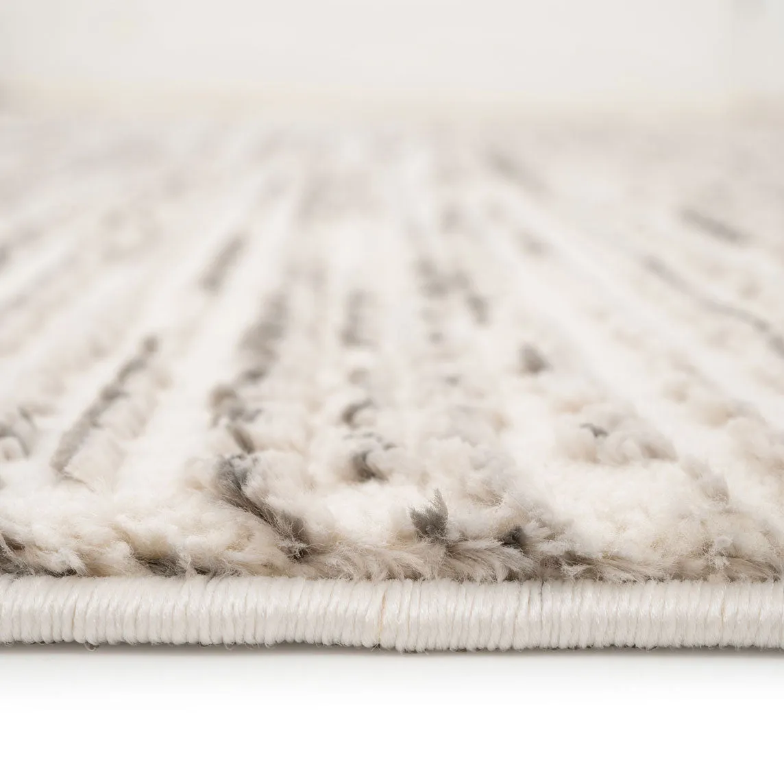 Luxury Chic Grey Rug - Rest