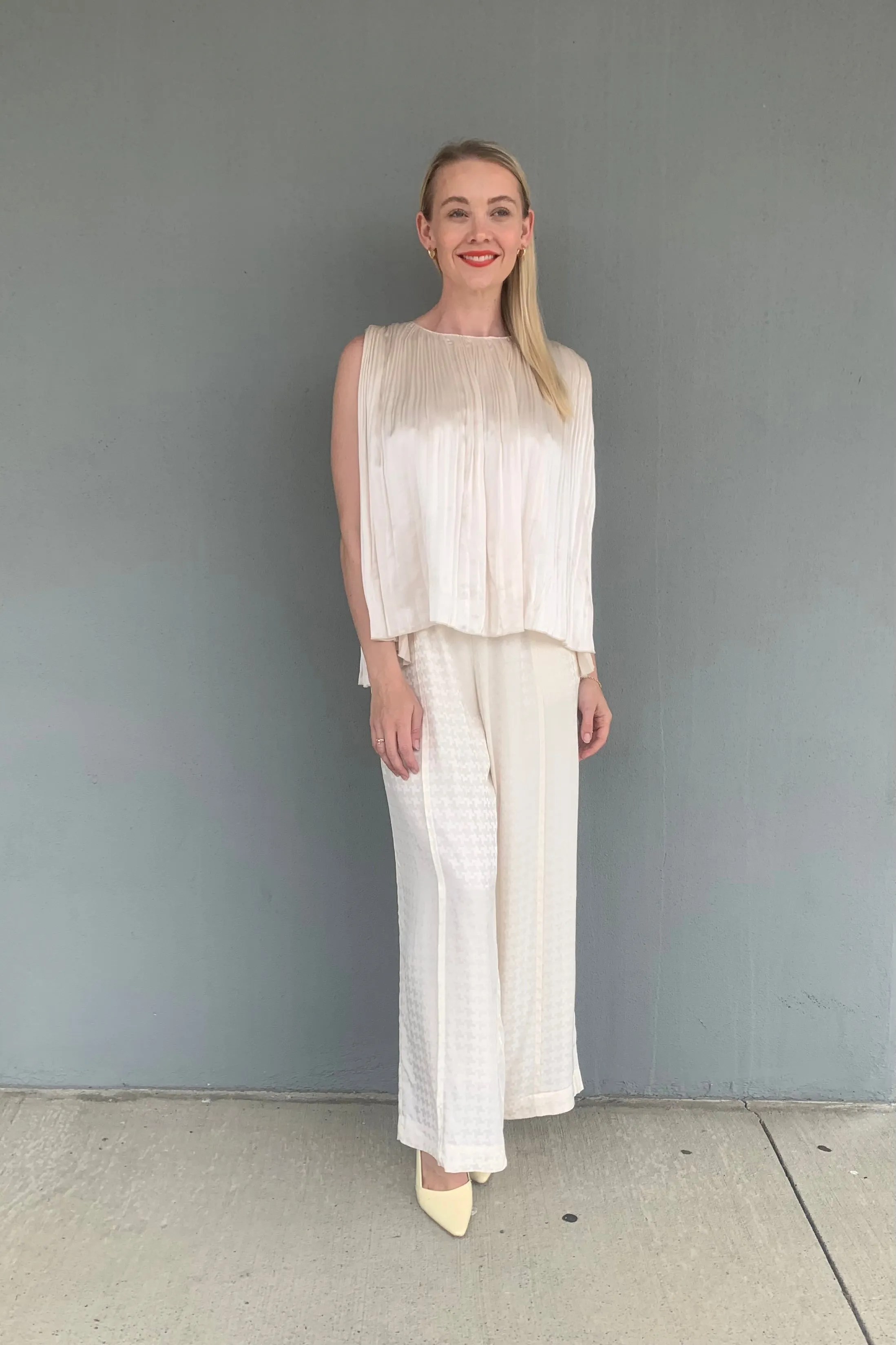 Maud Dainty - DTY04040 Cylinder Top