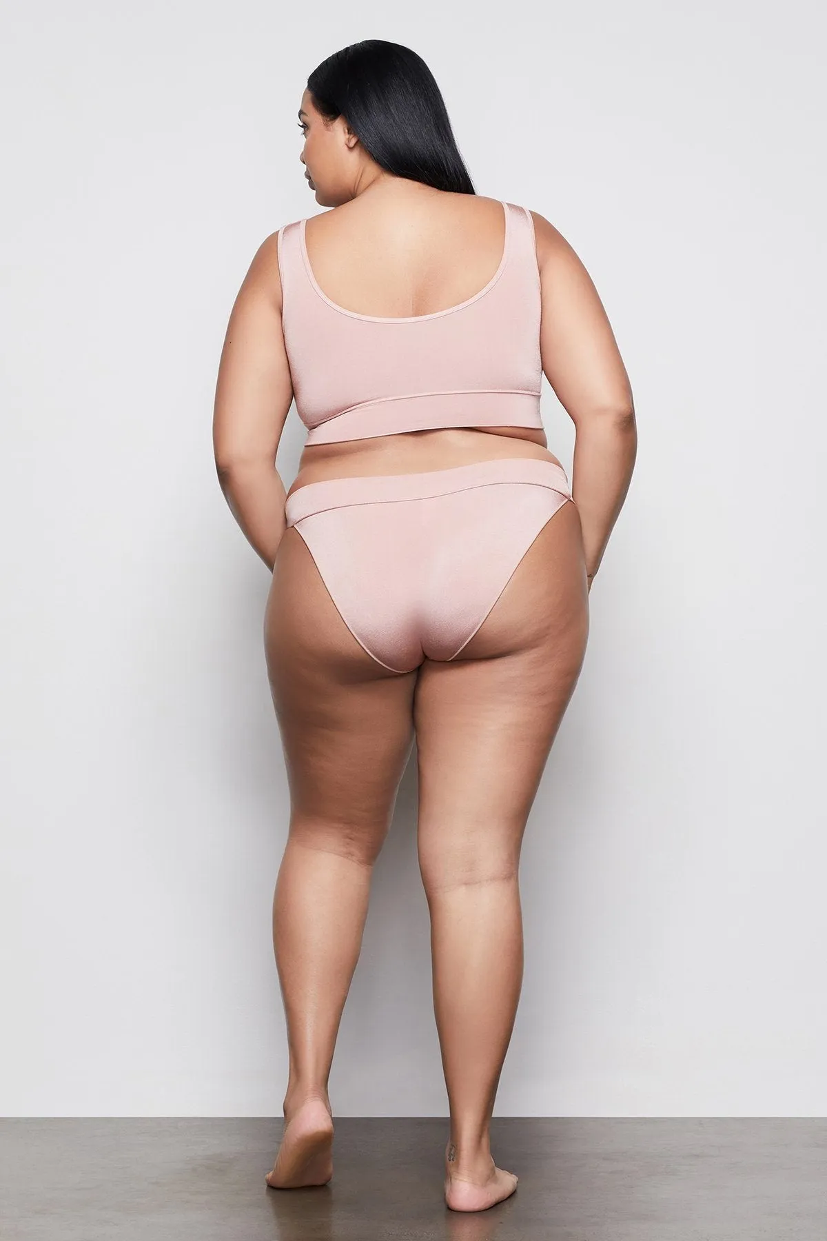 MEDIUM IMPACT CROSSOVER BRA | BLUSH001