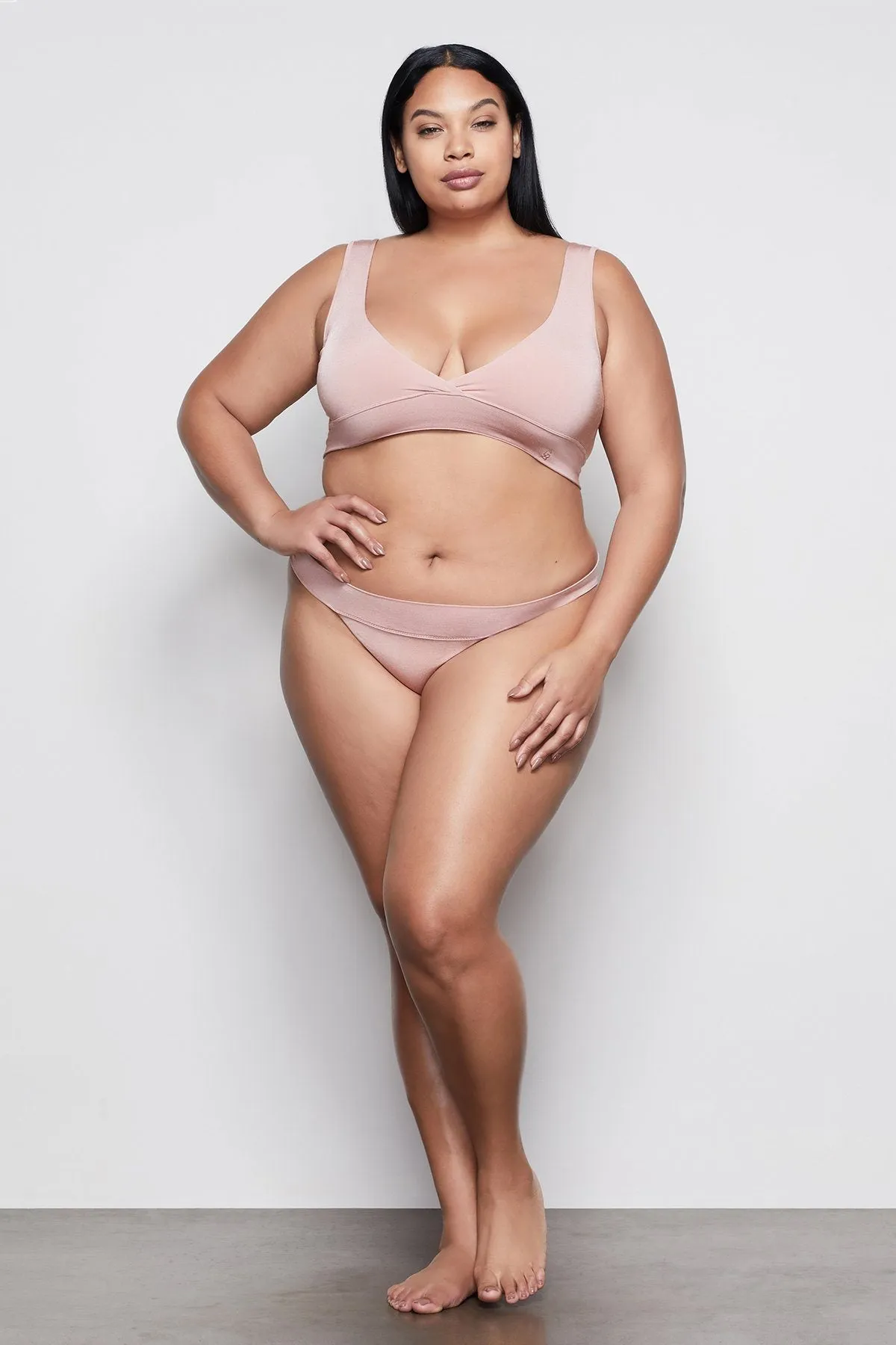 MEDIUM IMPACT CROSSOVER BRA | BLUSH001