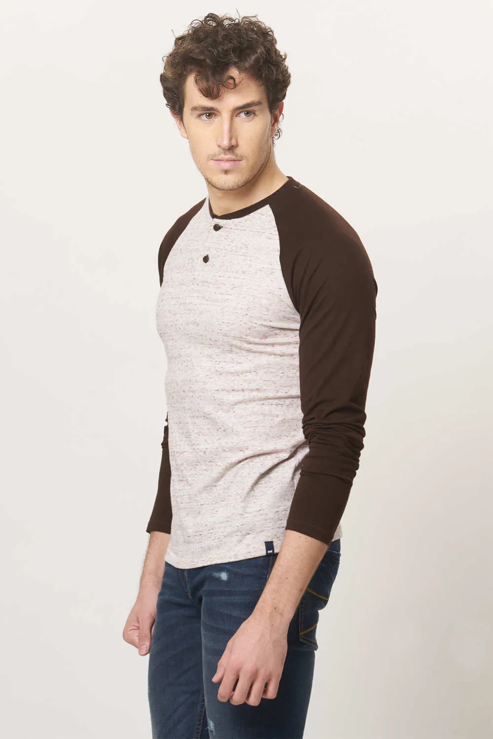 Muscle Fit Raglan Long Sleeve T.Shirt