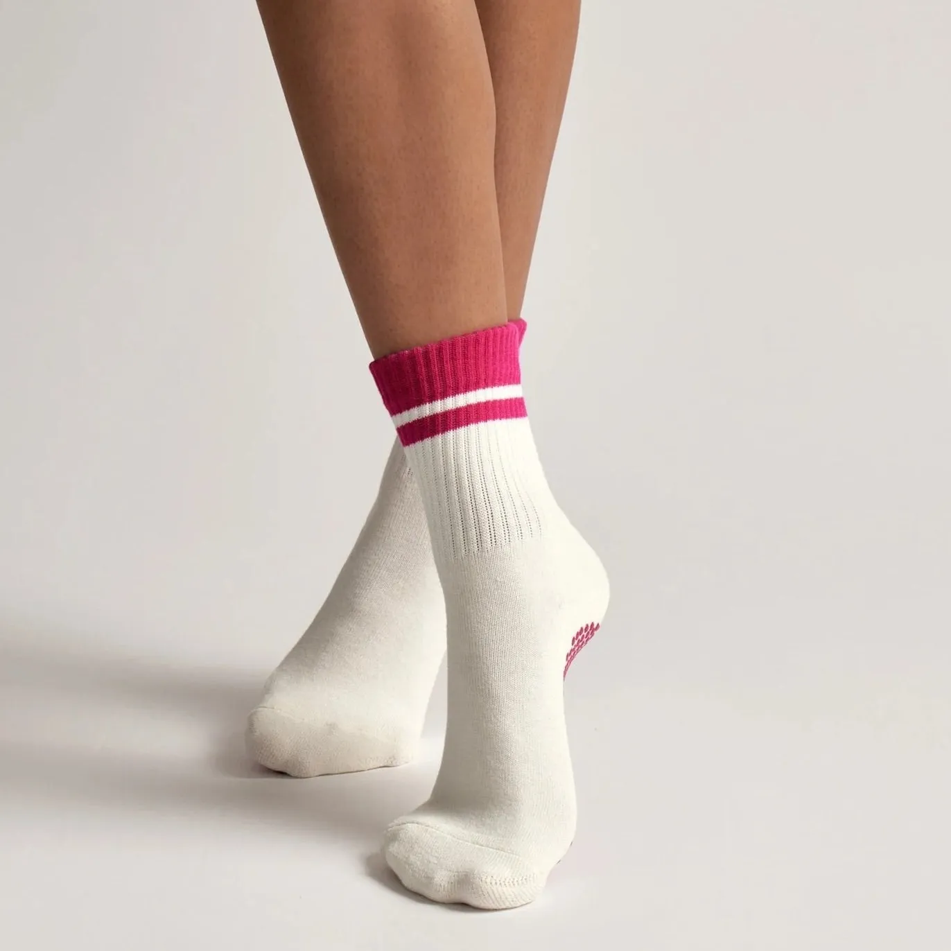 New Crew - Grip Socks (Barre / Pilates)