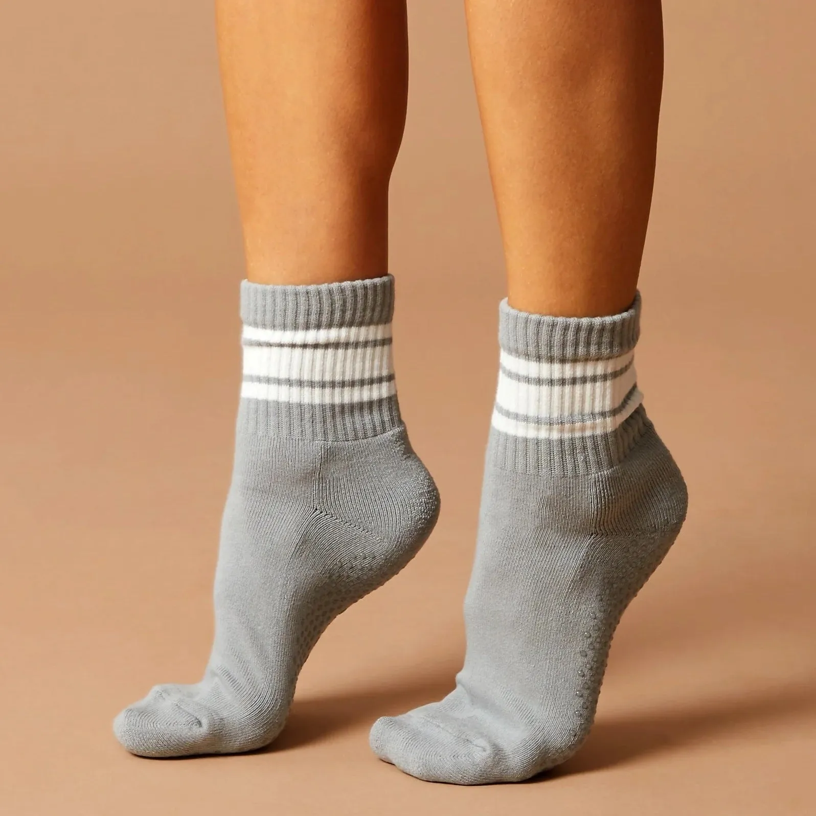 New Crew - Grip Socks (Barre / Pilates)