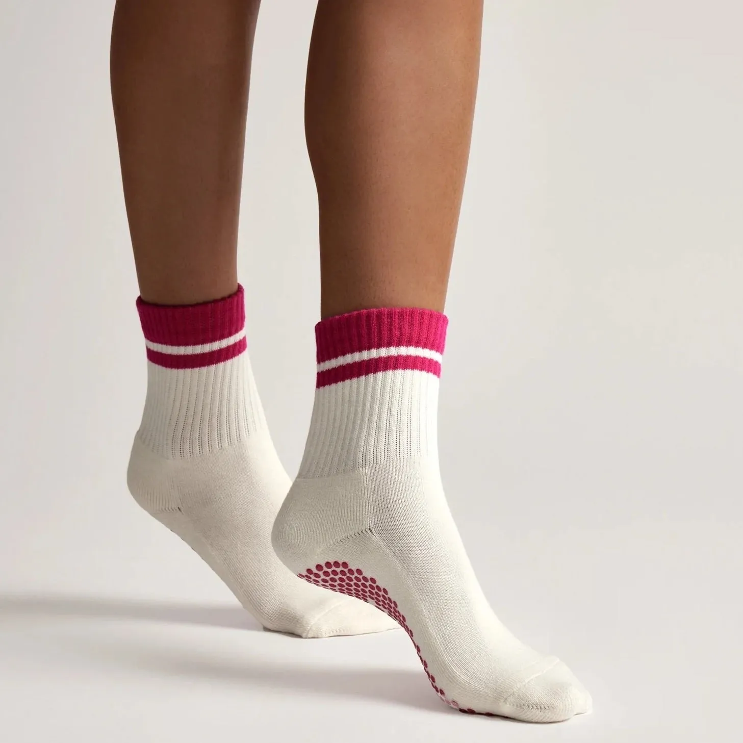 New Crew - Grip Socks (Barre / Pilates)