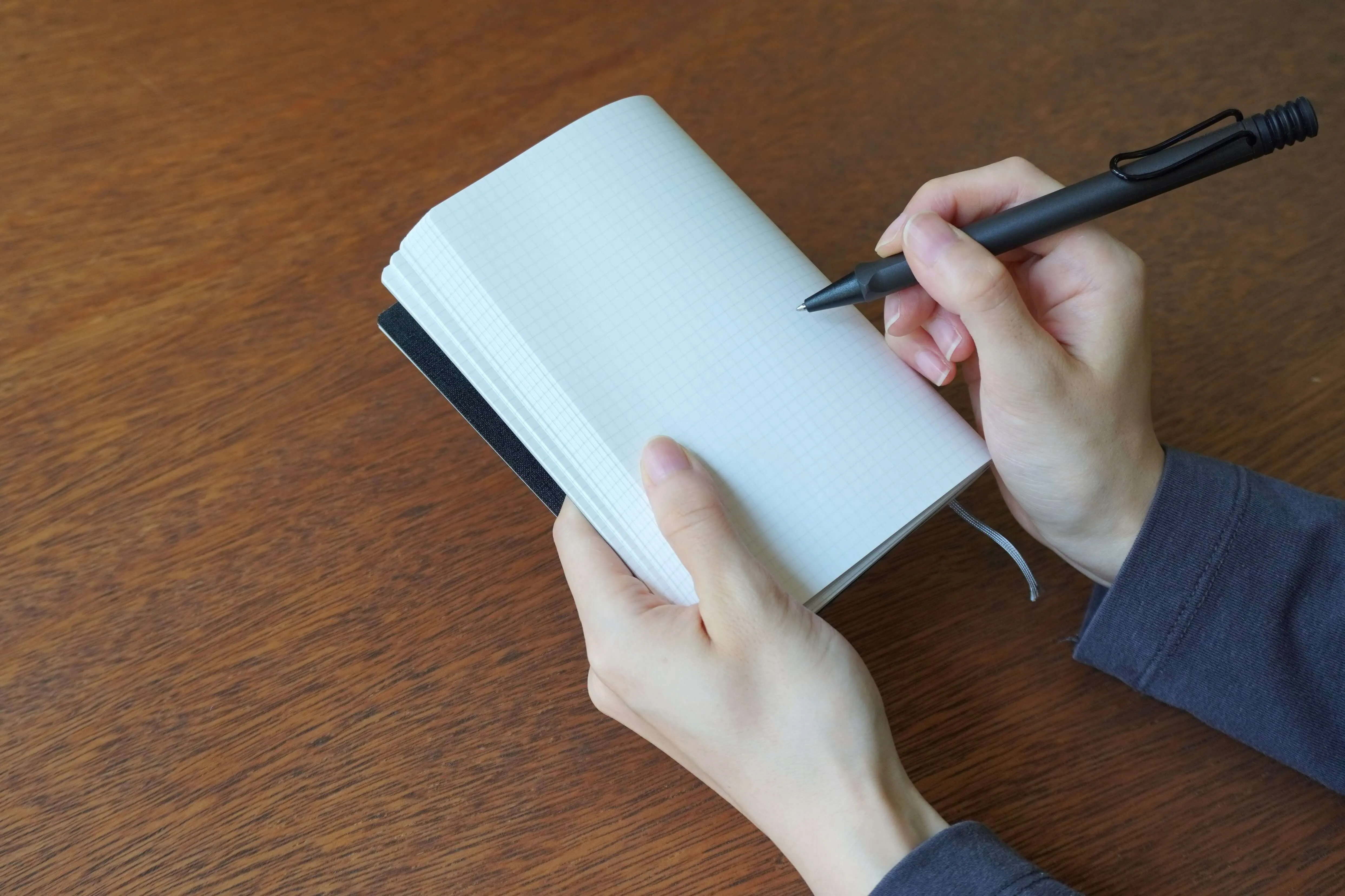 Notebook Black (Grid)