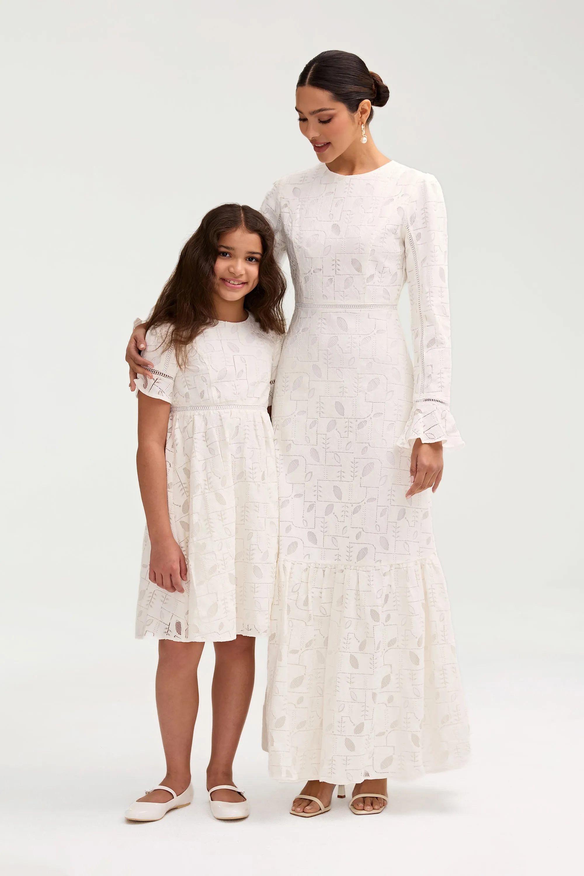 Rayaa White Lace Dress (Girls)