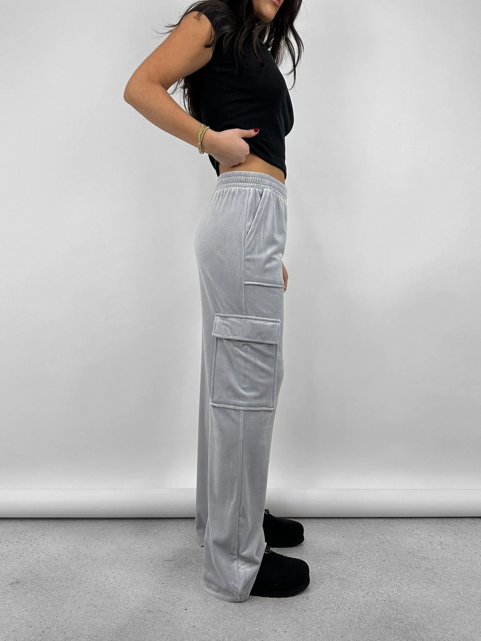 Relaxed Velvet Cargo Pant
