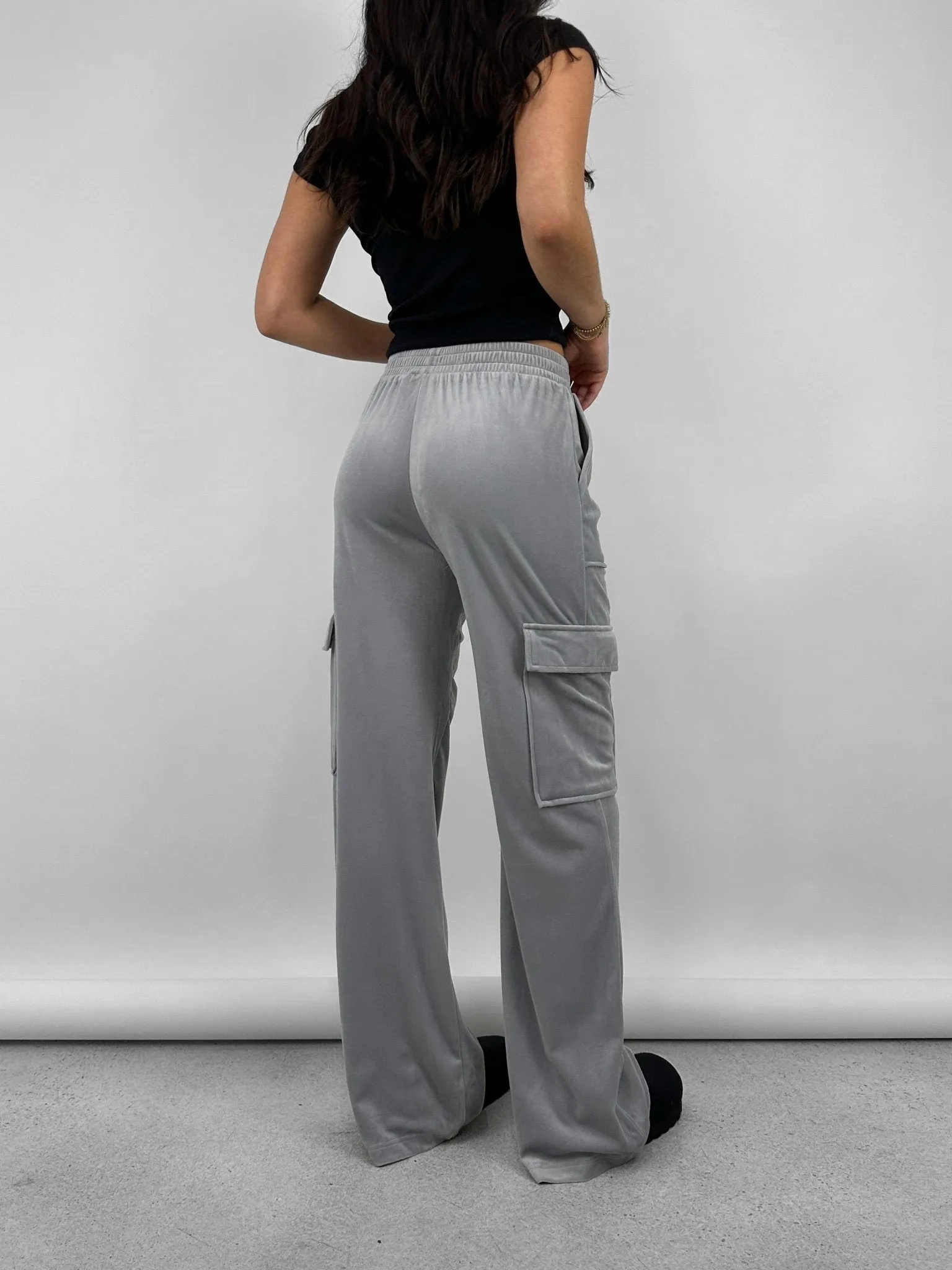 Relaxed Velvet Cargo Pant