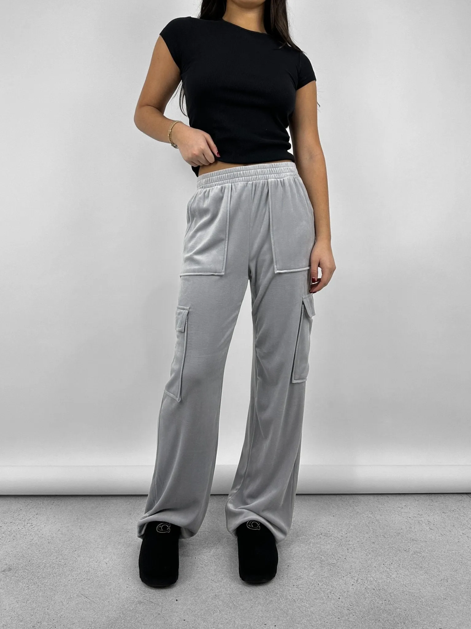 Relaxed Velvet Cargo Pant