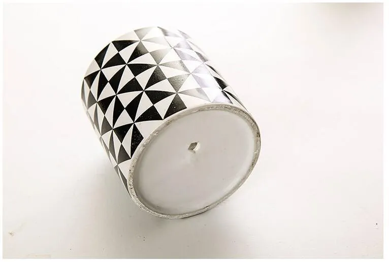 Rory - Round Geometric Pattern Flower Pot