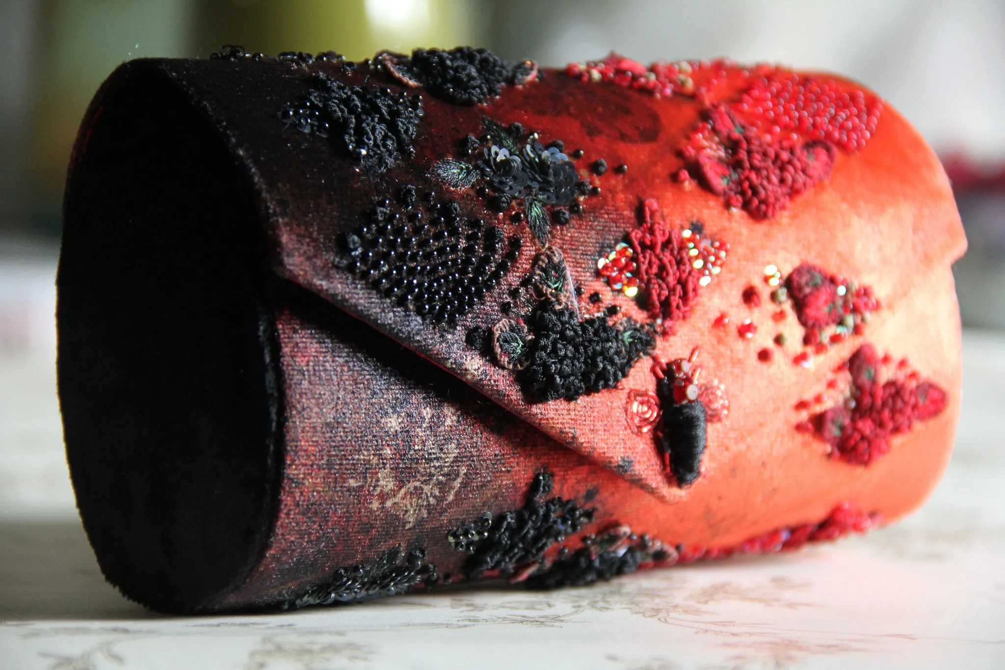 Rouge miniature series clutch