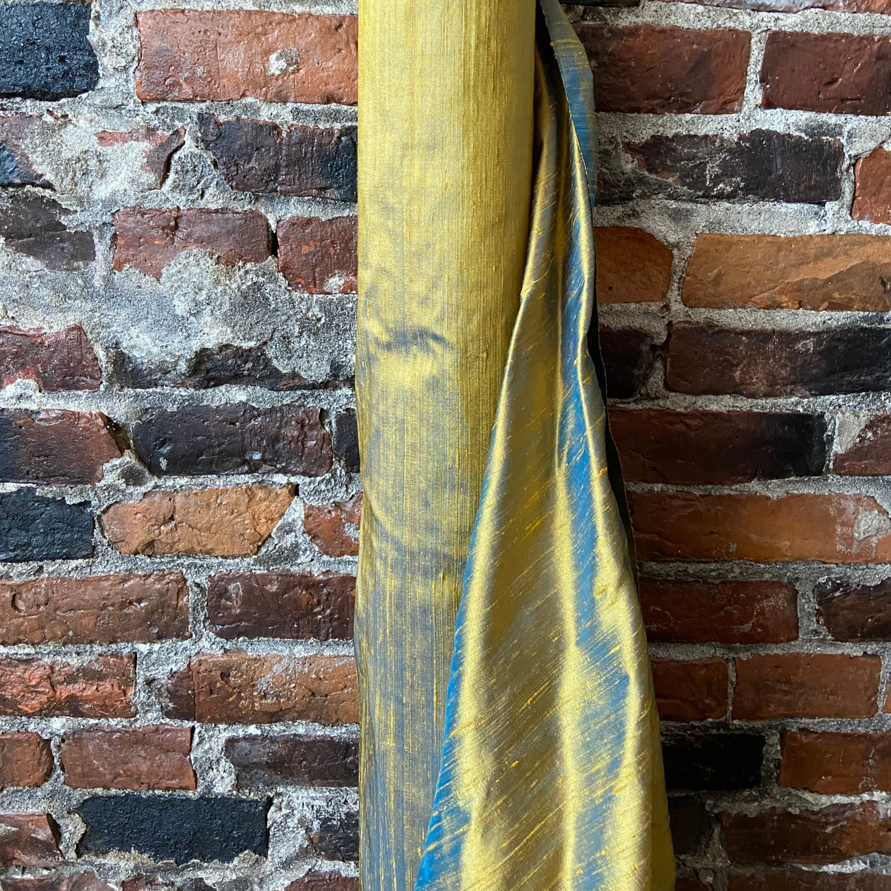 Shoreline Silk in Gilded Blue - 44"/45" Wide