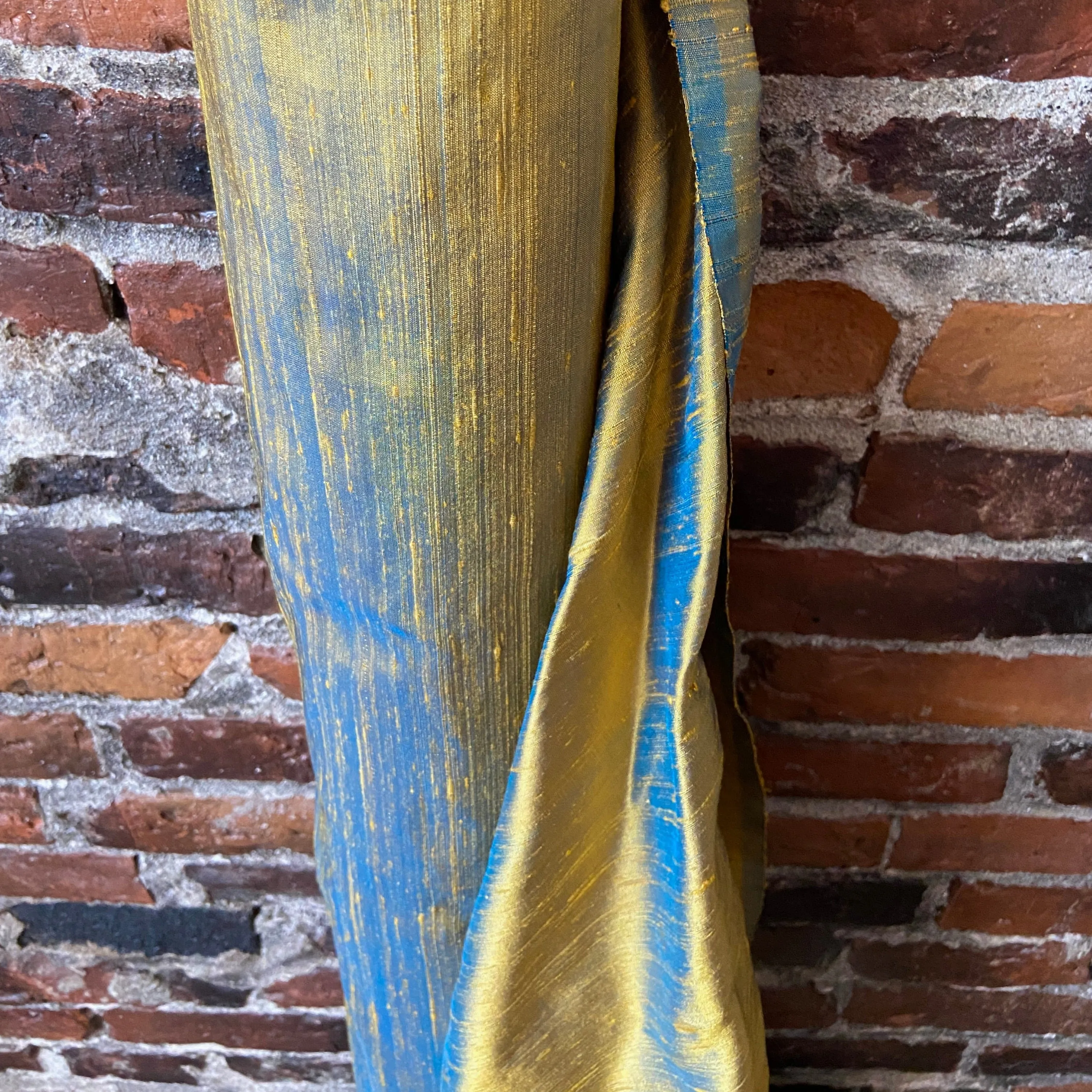Shoreline Silk in Gilded Blue - 44"/45" Wide
