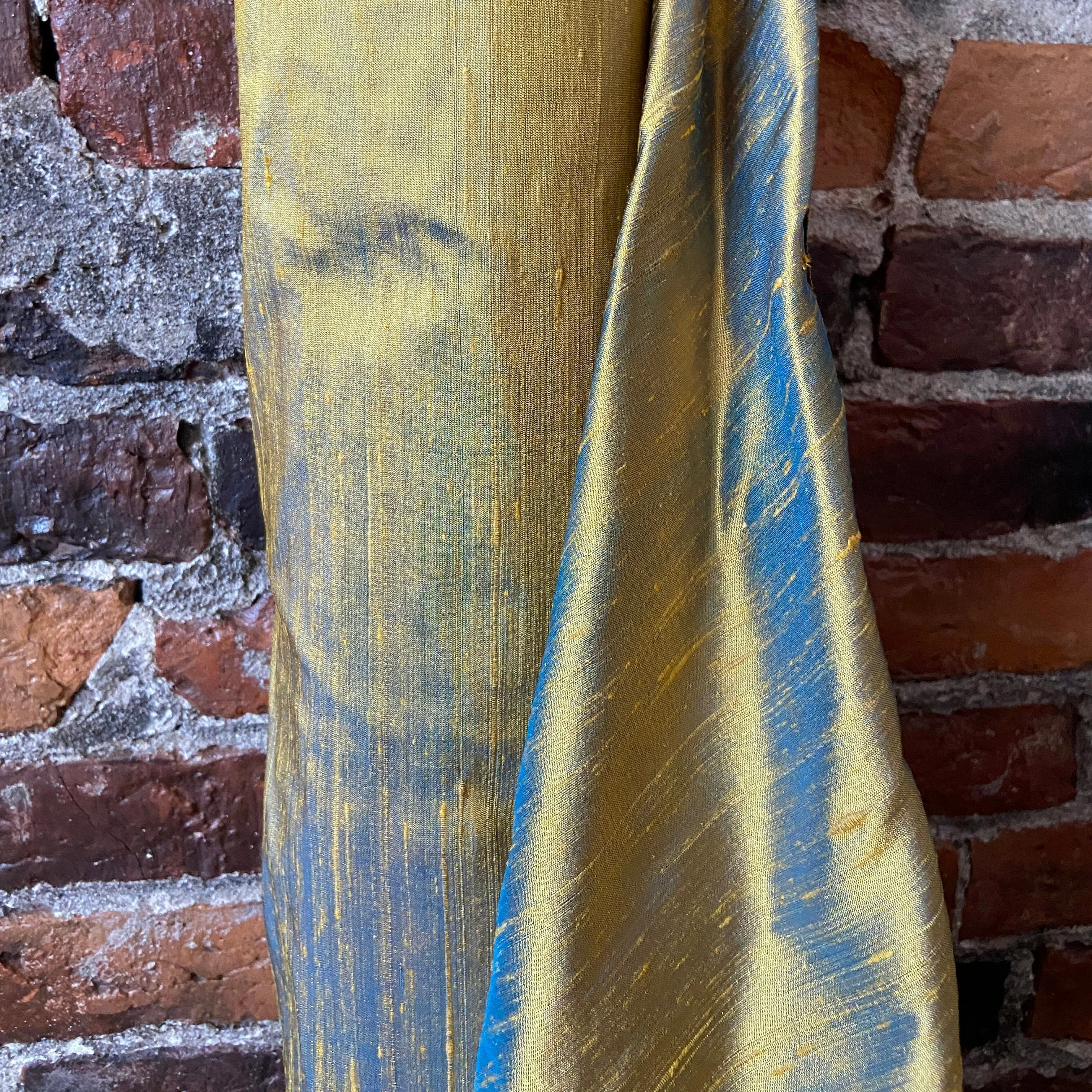 Shoreline Silk in Gilded Blue - 44"/45" Wide