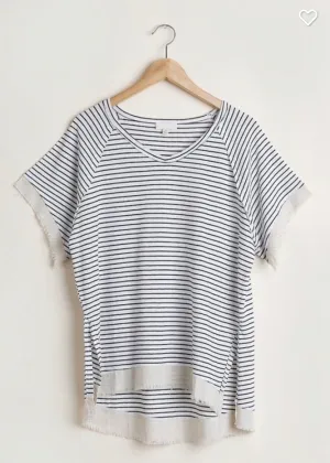 Striped short sleeve with frayed hem