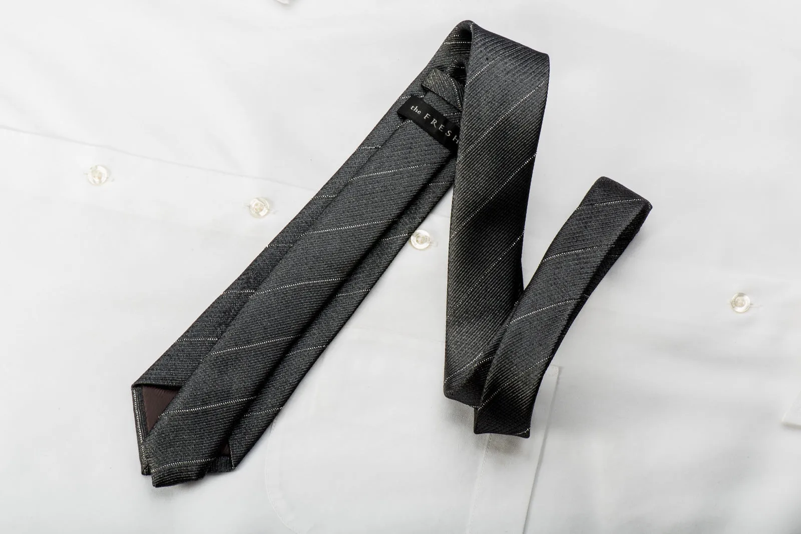The Fresh Skinny Silk Tie Silver Striped On Dark Gray