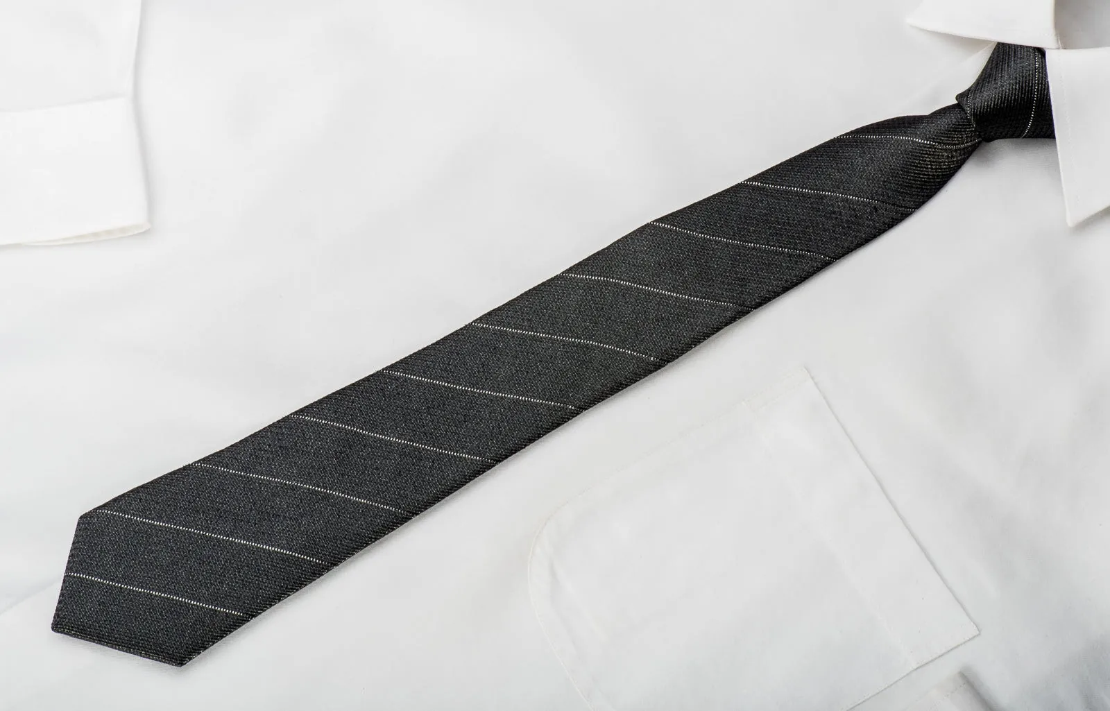 The Fresh Skinny Silk Tie Silver Striped On Dark Gray