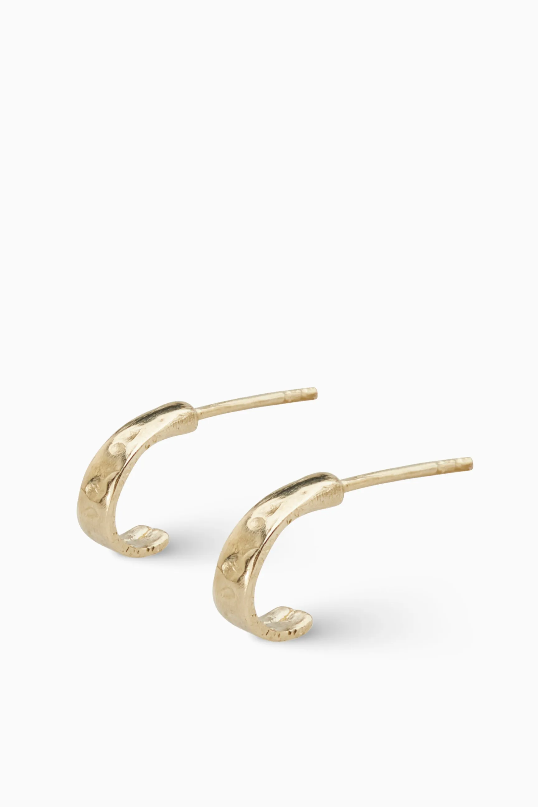 Tiny Battered Hoops | Gold